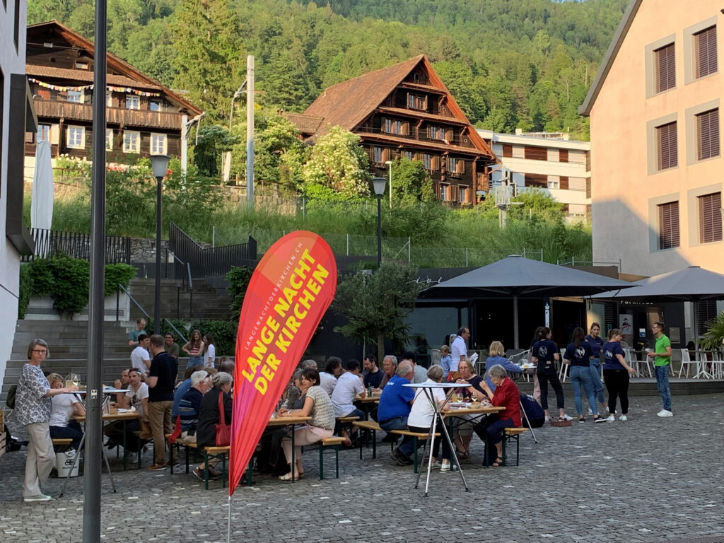Gemütliche Ökumene in Walchwil | © Simona Starzynski
